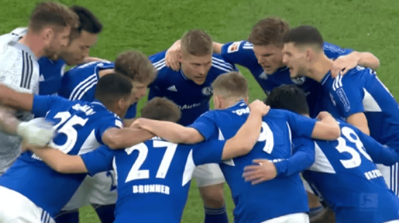 柏林赫塔客场胜利，取得关键三分稳步上升球队排名