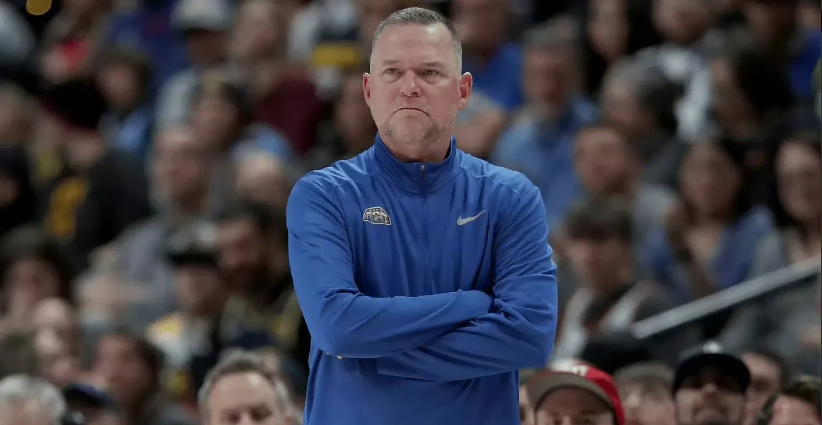 包含马刺队老将意外伤停，球队紧急寻求替补的词条