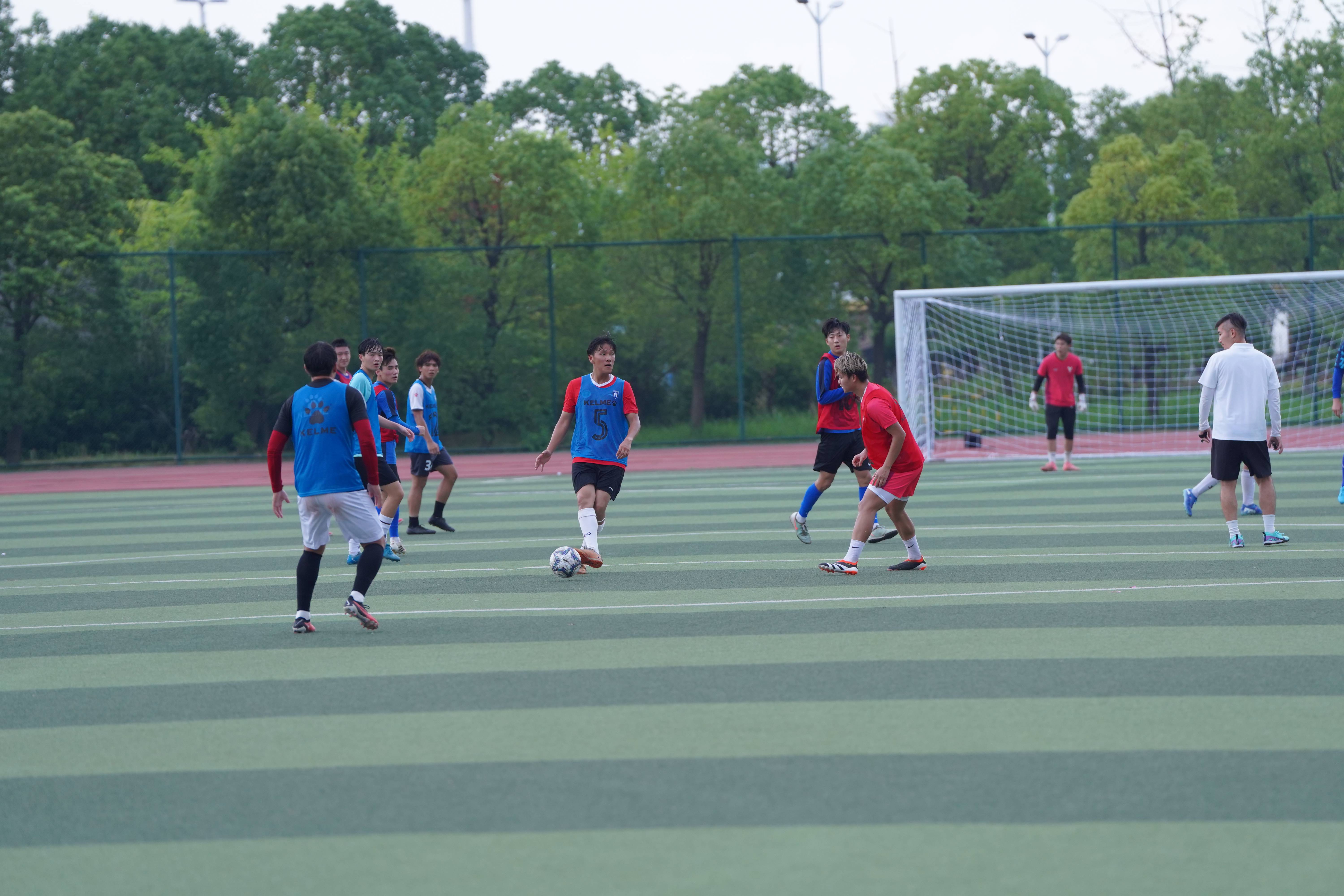 足球联赛胜负手法训练全面开展,助力球队发挥 足球联赛胜负手法训练全面开展,助力球队发挥