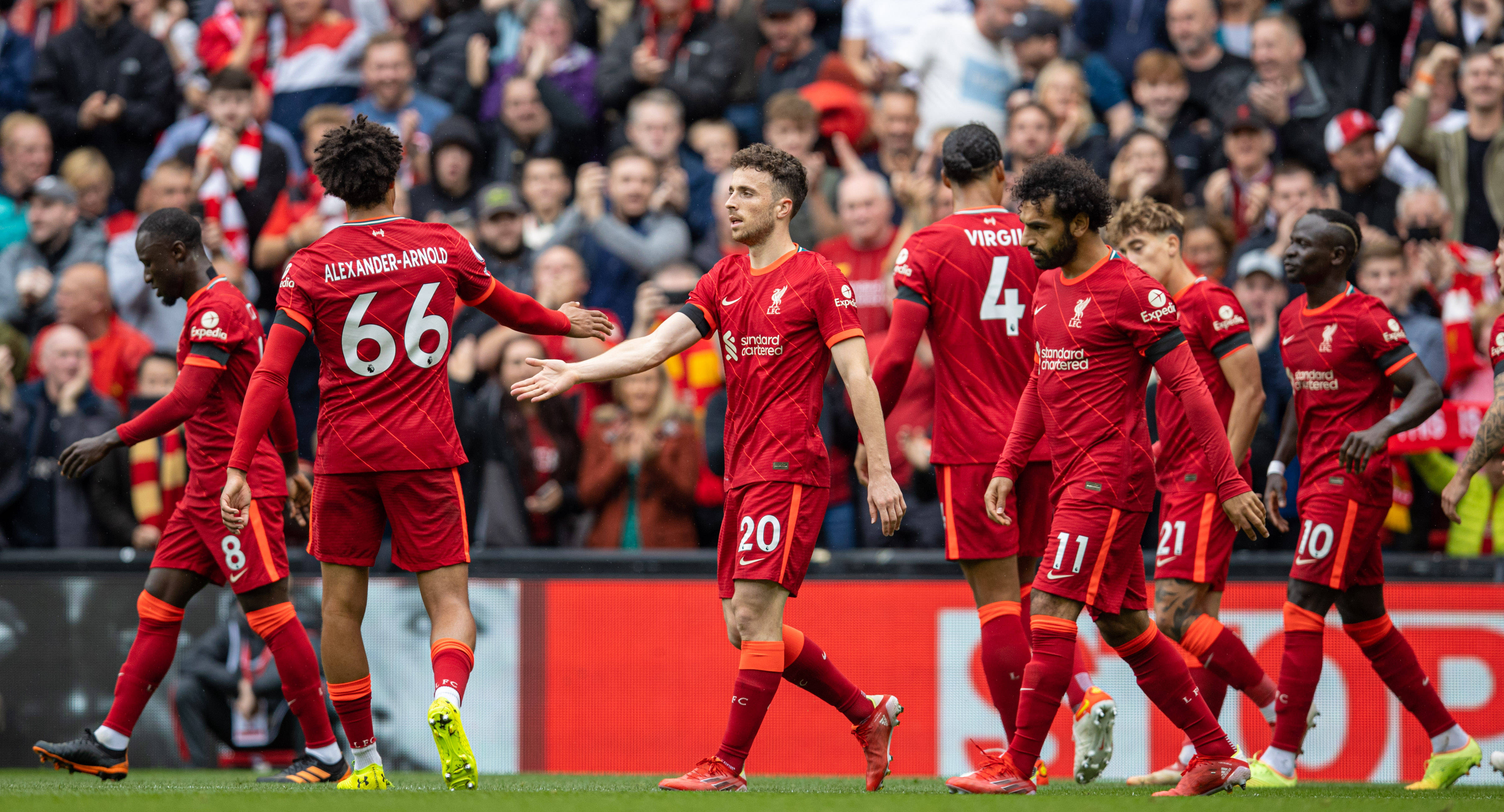 包含利物浦客场击败那不勒斯，取得重要胜利的词条