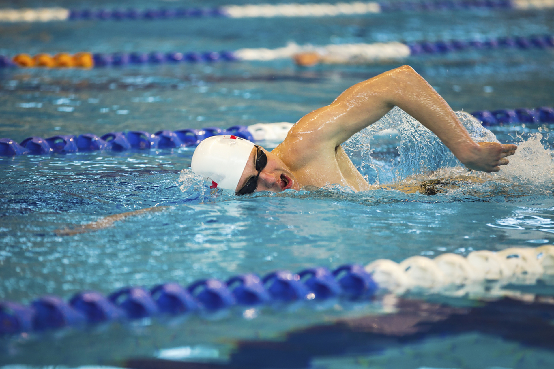 美国游泳选手夺冠！挑战自己最好成绩