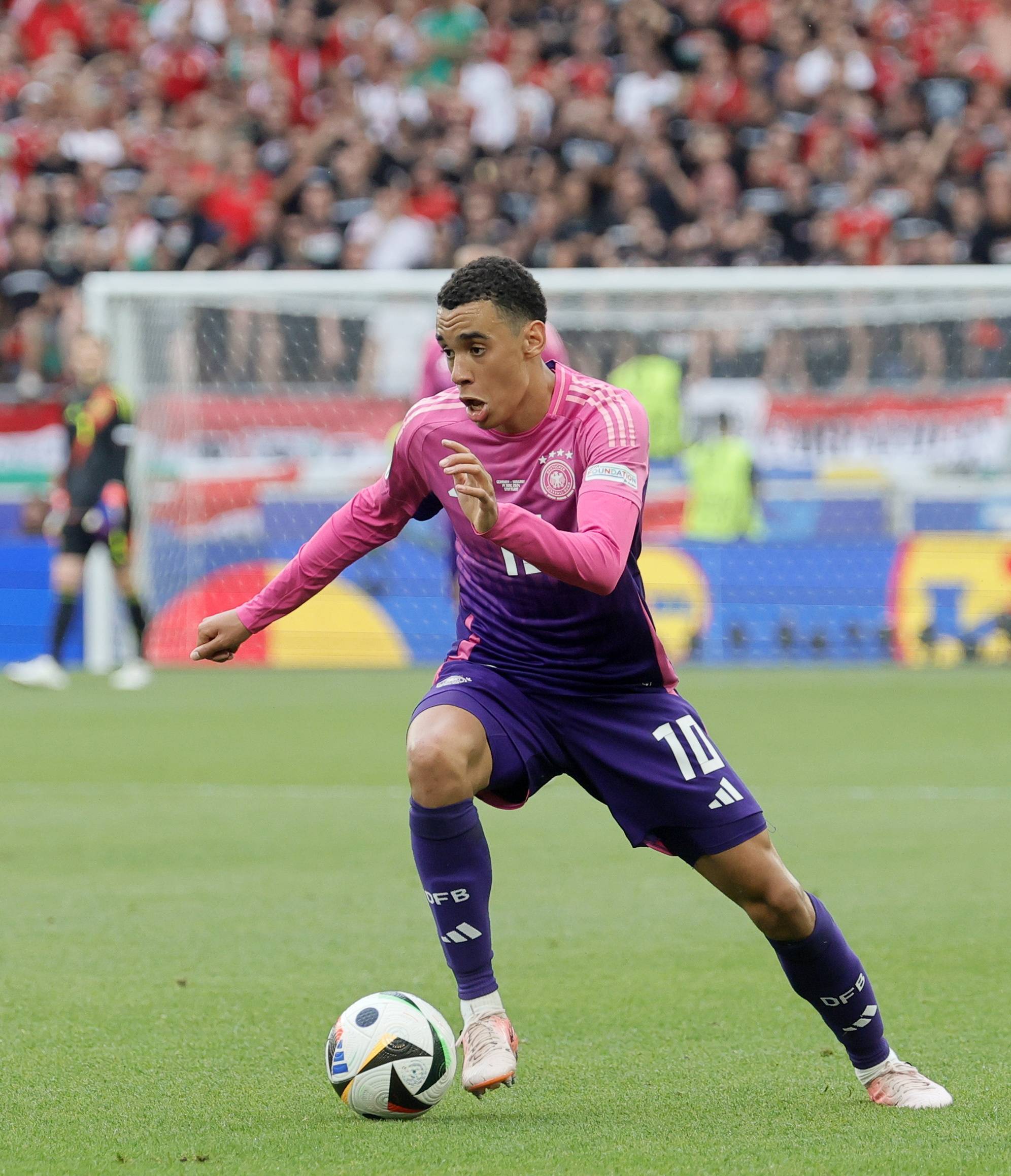 匈牙利大逆转，晋级欧洲杯四强赛