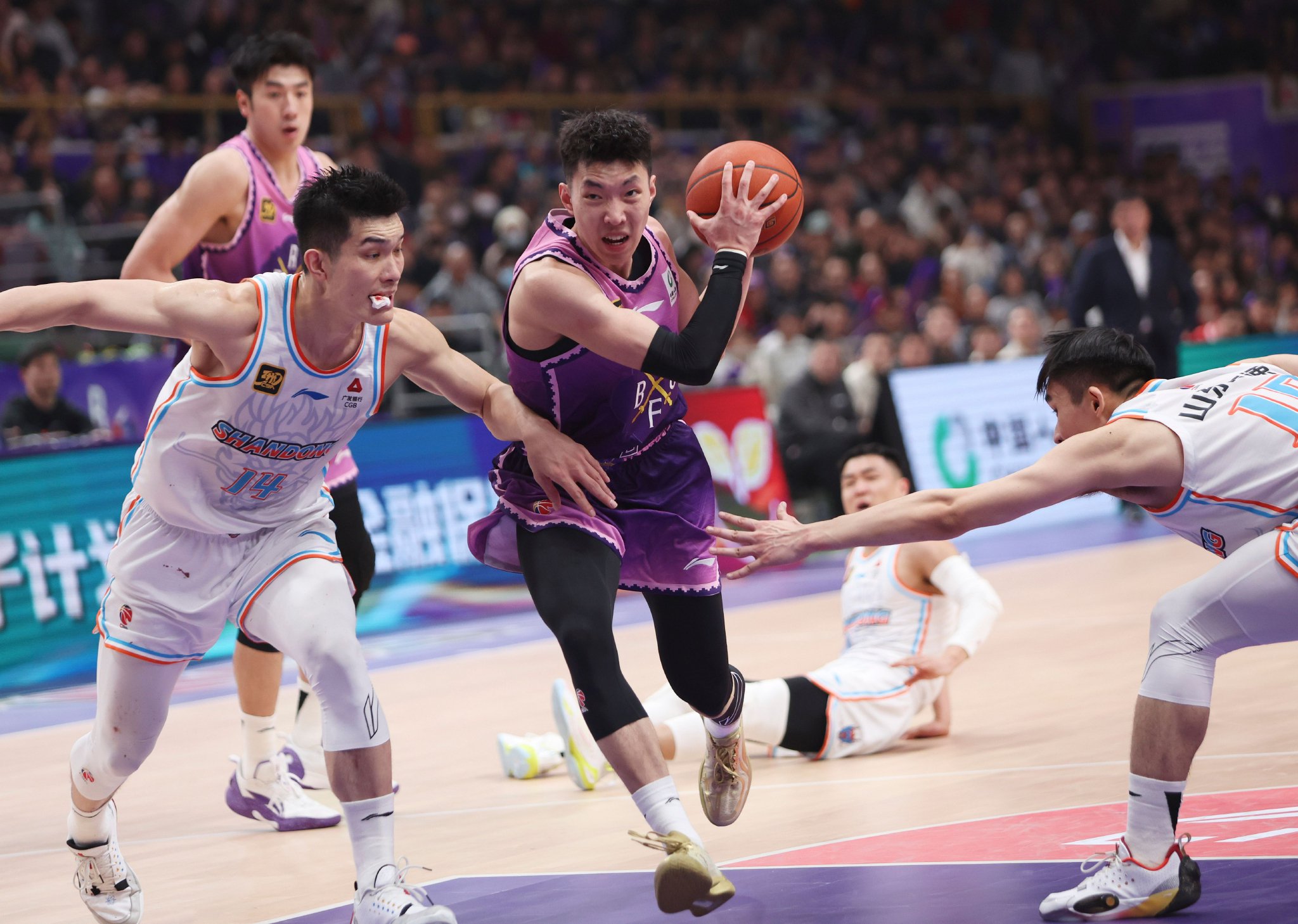 北京北控战胜大连一方，实现连胜之旅