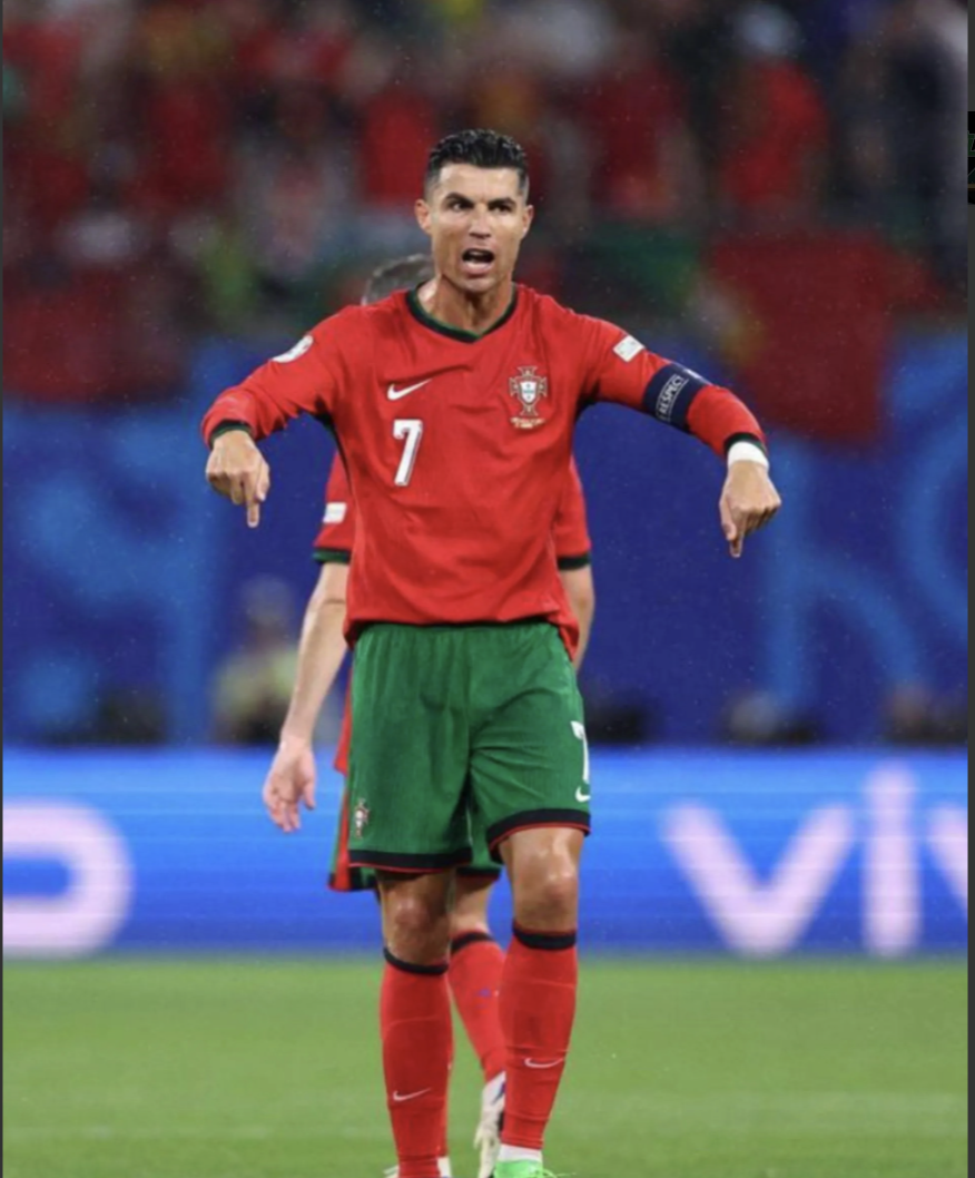 土耳其险胜巴黎,C罗统治全场的简单介绍 土耳其险胜巴黎,C罗统治全场的简单介绍